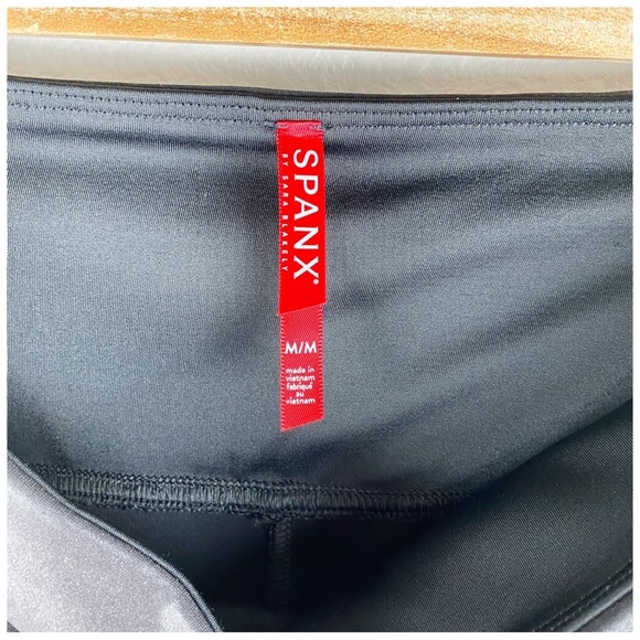 Spanx Black Faux Leather Leggings‎ Size Medium - Picture 9 of 9